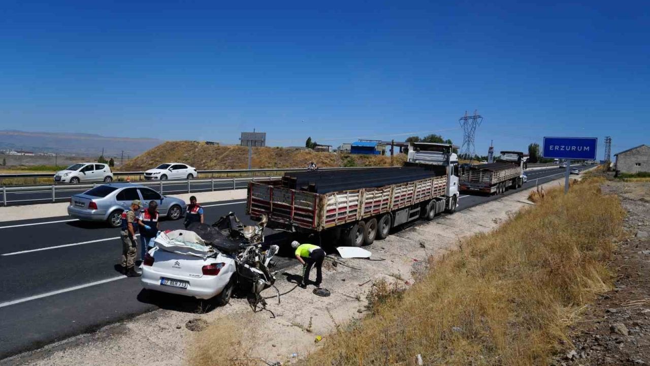 Erzurum&#039;da Feci Kaza: Otomobil Sürücüsü Hayatını Kaybetti