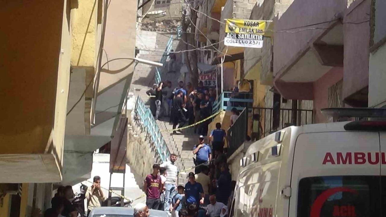 Şanlıurfa&#039;da Genç Çift Evlerinde Ölü Bulundu
