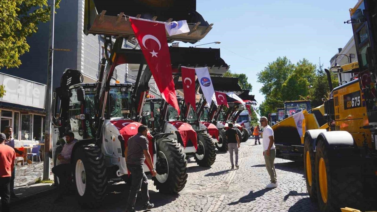 Kars Belediyesi 15 Yeni İş Makinesiyle Güçlendi