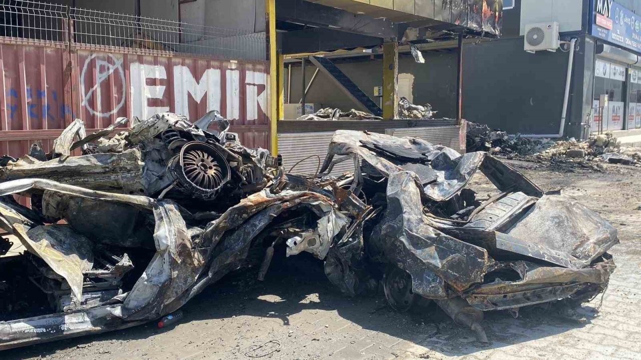 Hatay’daki Sanayi Sitesinde Yangın