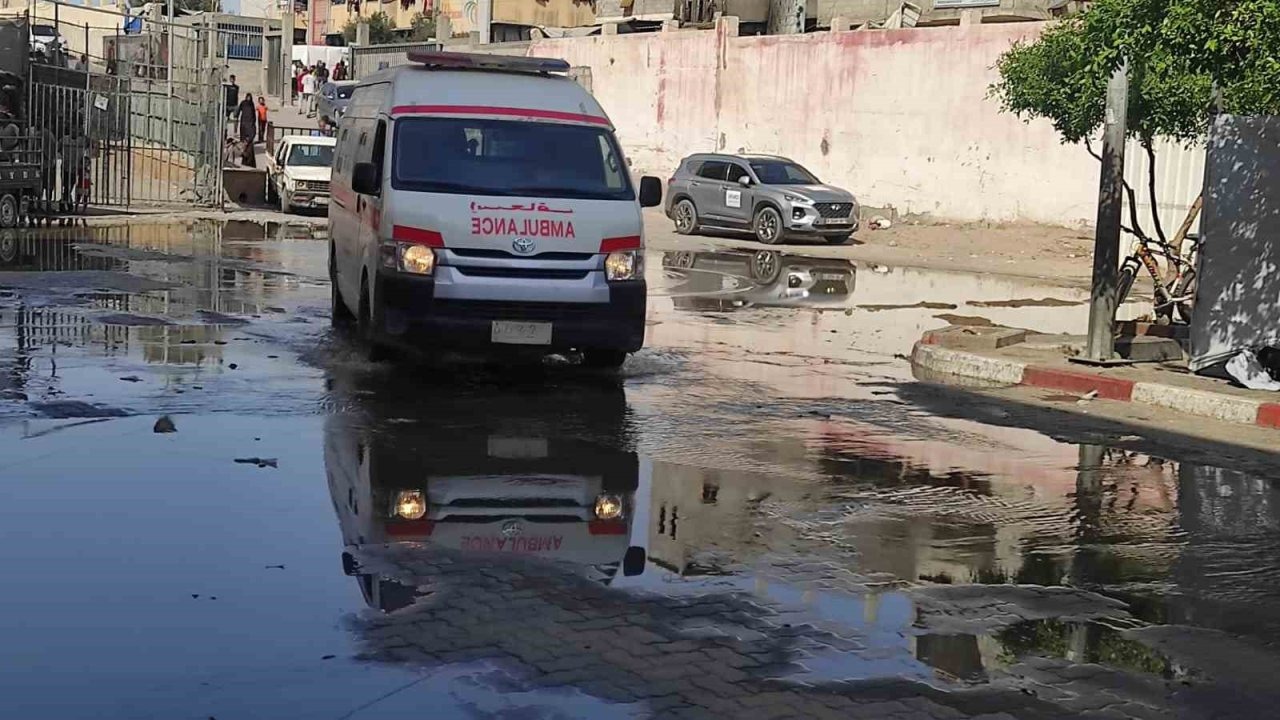 İsrail Saldırısı Sonrası Nasser Hastanesi Sular Altında Kaldı