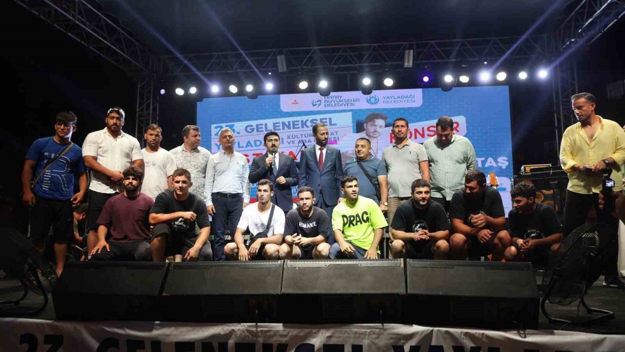 Hatay Yayladağı&#039;nda Festival Coşkusu: Tütün Dizme Yarışması ve İlyas Yalçıntaş Konseriyle Eğlenceli Başlangıç