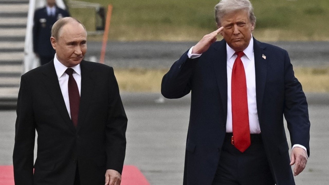 ABD Basını İddia Etti: Trump, Putin ve Zelenskiy ile Üçlü Zirve Düzenlemek İstiyor