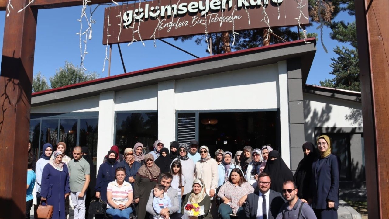 Erzurum&#039;da Özel Gereksinimli Bireylerin Aileleri Bir Araya Geldi