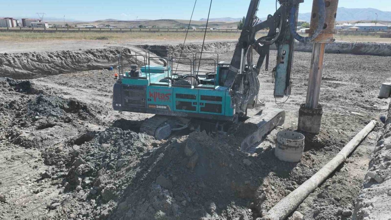 Ağrı İl Özel İdaresi&#039;nin Yeni Hizmet Binasında İnşaat Başladı