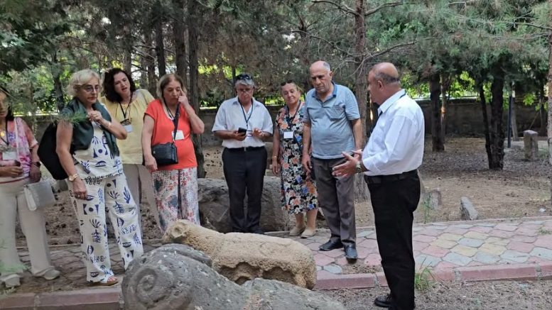 İSTAD Heyeti Karakoyunlu Koçbaşı Açık Hava Müzesi’ni Ziyaret Etti
