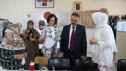 Vali Turan’dan Halk Eğitim kurslarına ziyaret