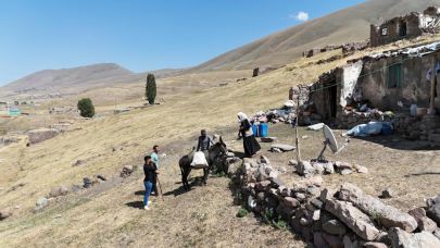 Yıl Olmuş 2025, Iğdır'da Hala Eşek Sırtında Su Taşıyorlar!