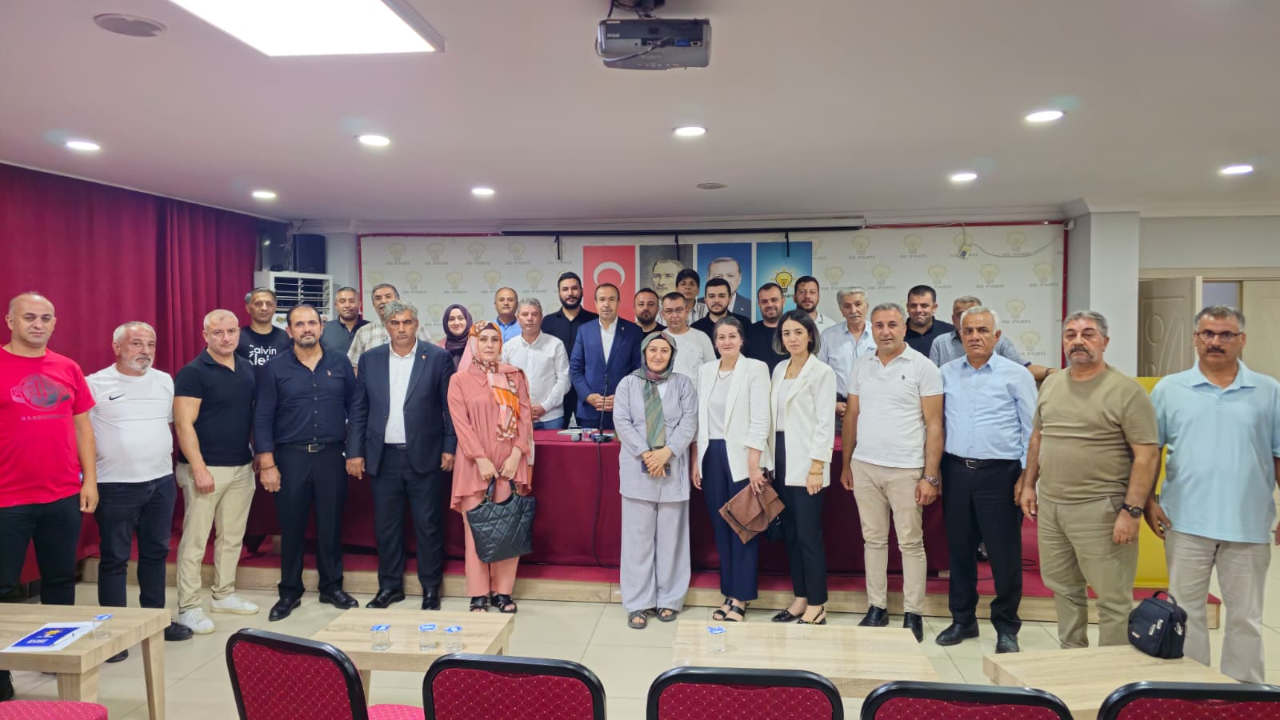 AK Parti MKYK Üyesi Mustafa Özkan Iğdır’da Temaslarda Bulundu