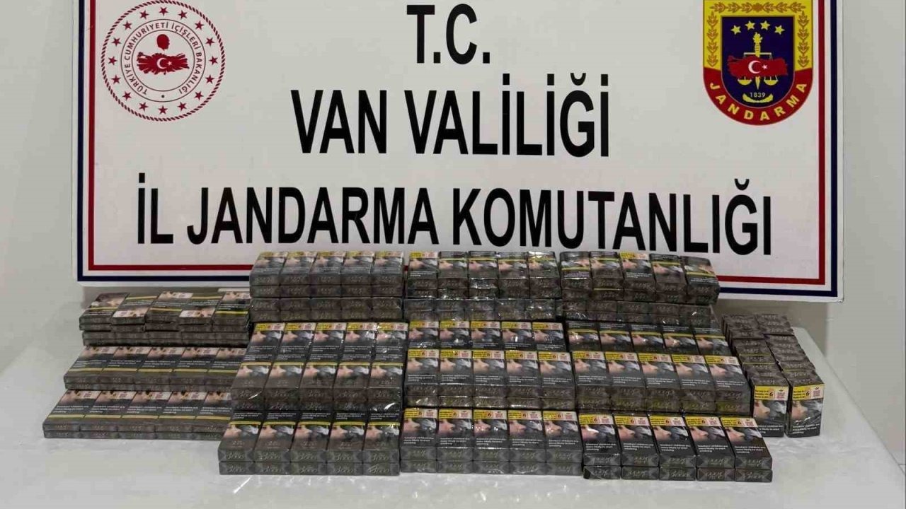 Van&#039;da Kaçak Sigara Operasyonu: 8 Gözaltı
