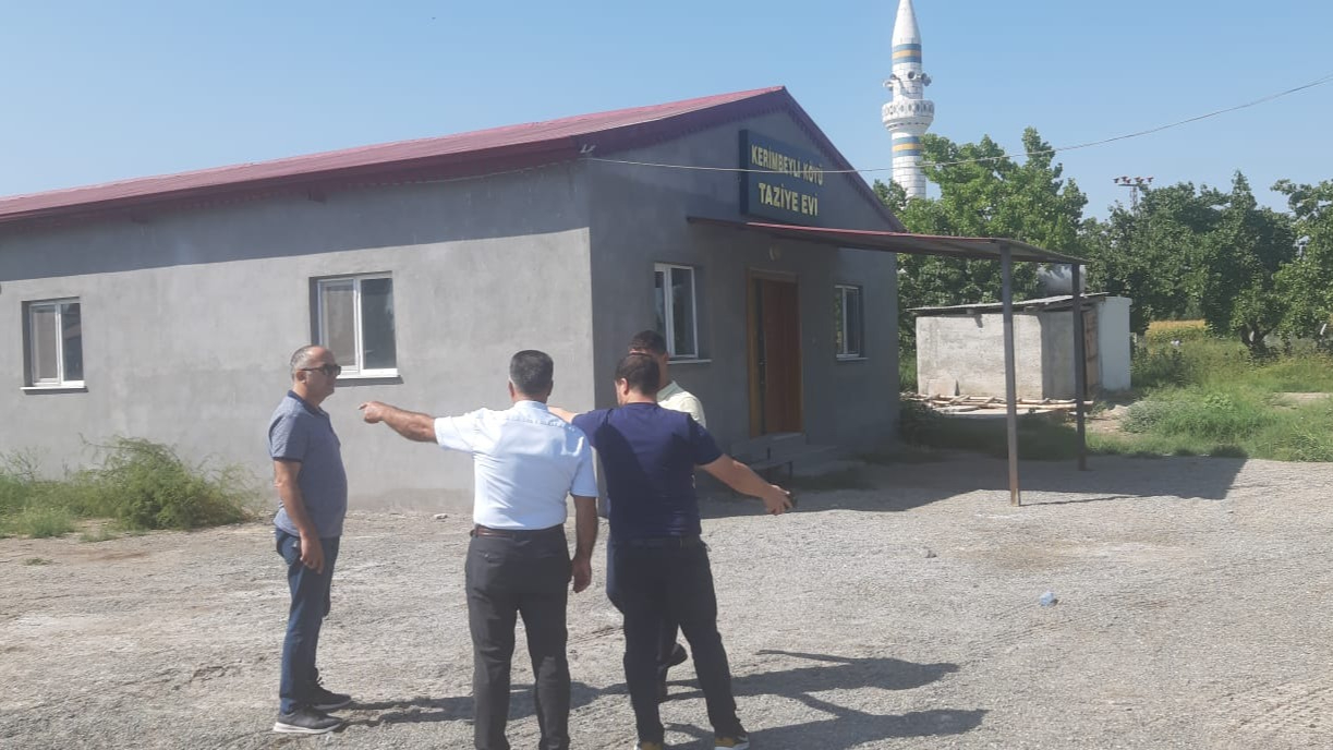 Kerimbeyli Köyünde Kilit Taşı Çalışmaları Başladı