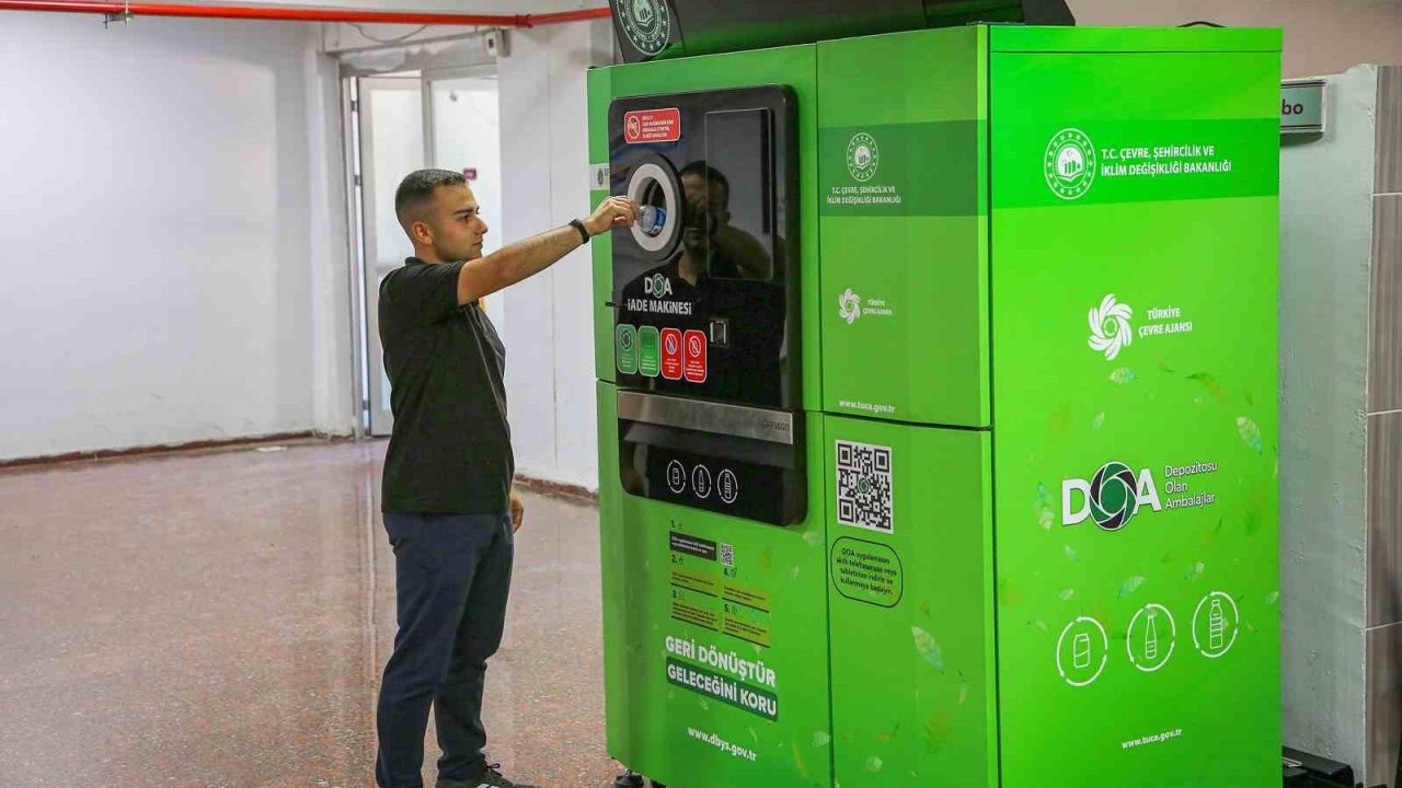 Atatürk Üniversitesi&#039;nde Geri Dönüşüm Projesi: Atıklar Paraya Dönüşüyor