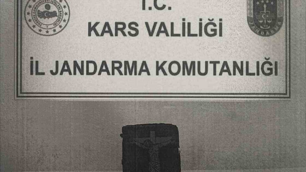 Kars’ta Tarihi Eser Operasyonu: Bizans Dönemi Kitabı Ele Geçirildi