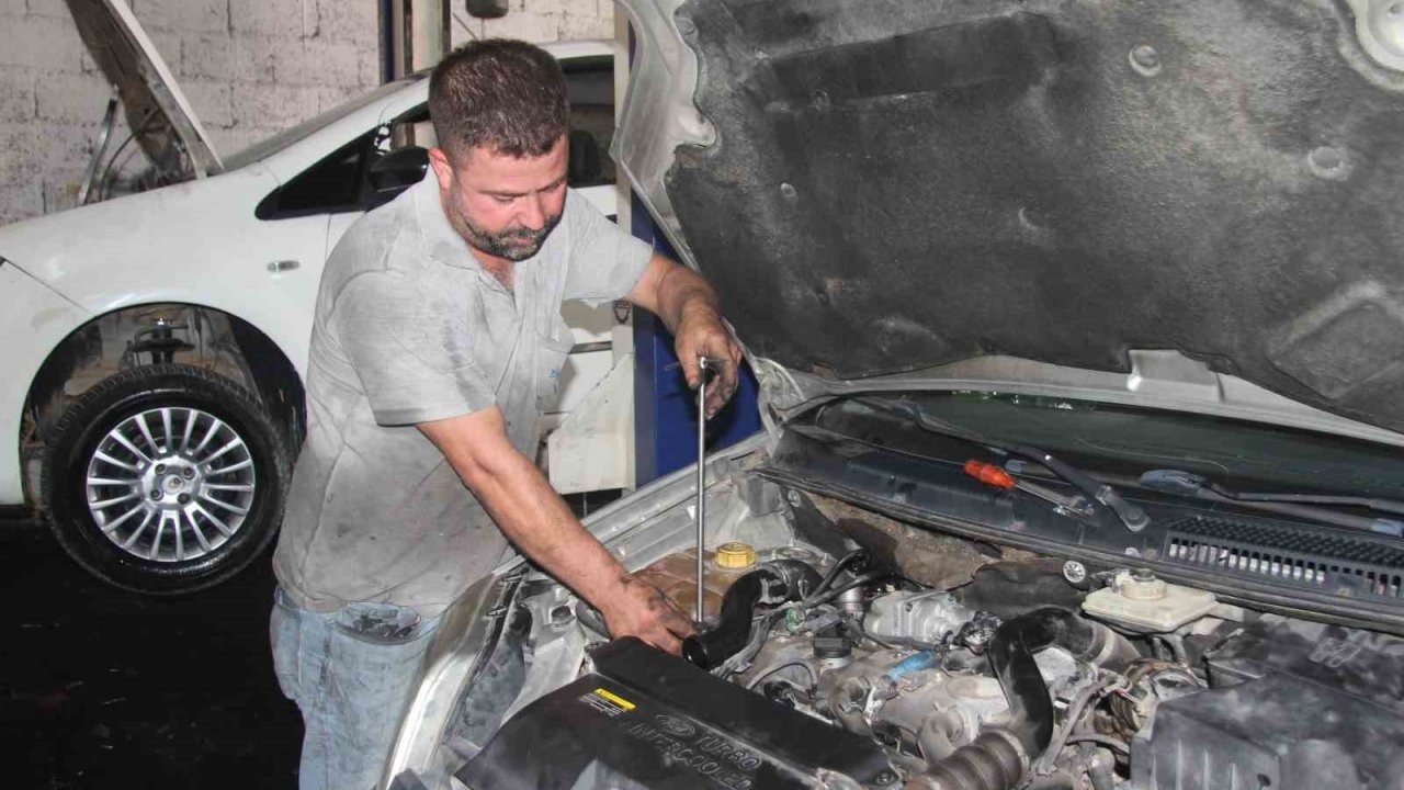 Gaziantep Oto Sanayisi Eleman Bulmakta Zorlanıyor: &quot;50 Bin TL Maaş Bile Yetmiyor&quot;