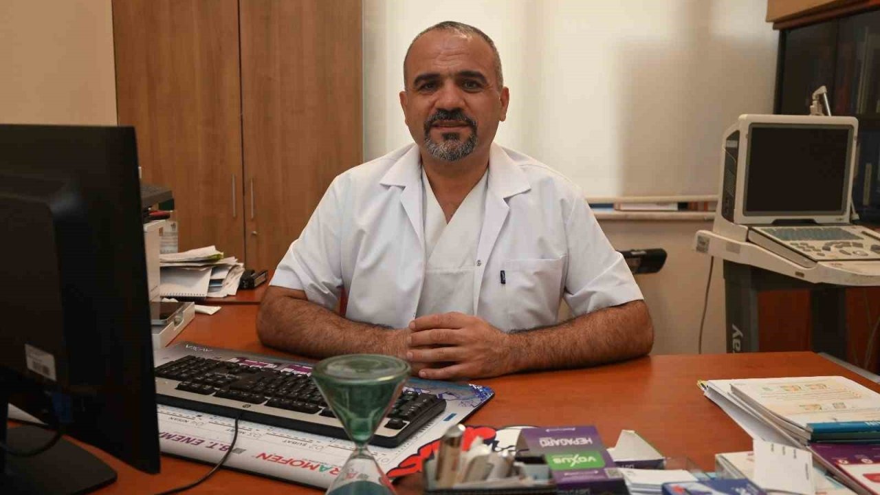 Denizli&#039;de 39 Yaşındaki Hastanın Midesinden Pil Çıkarıldı