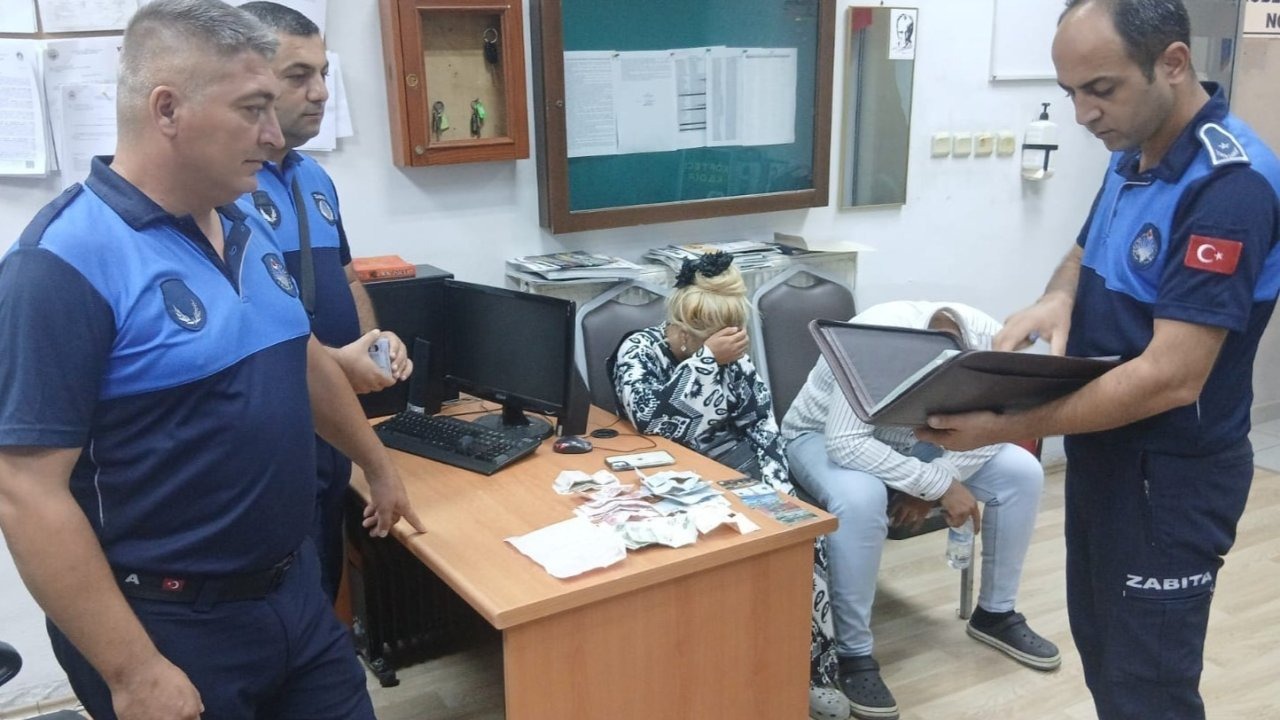 Hastane Önünde &quot;Yoğun Bakım&quot; Yalanıyla Dilencilik Yapan Çift Yakalandı