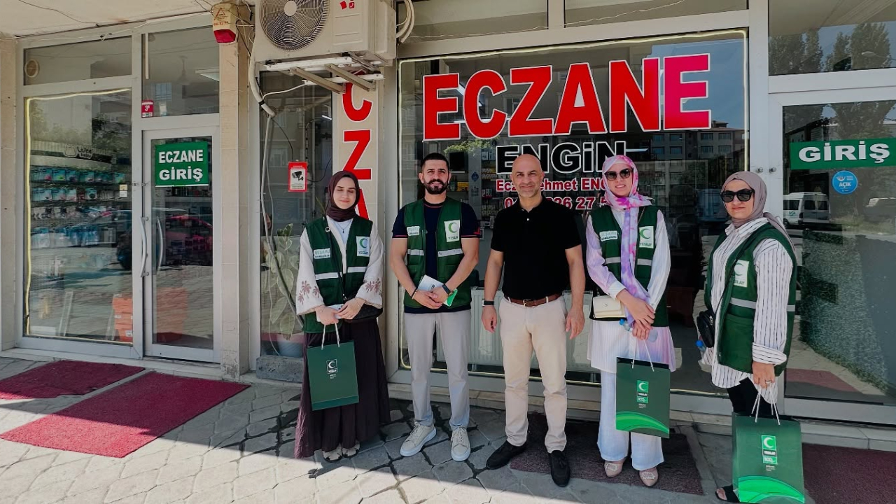 Yeşilay Iğdır Şubesi’nden Eczacılara “Bağımsızlık Seferberliği” Ziyareti