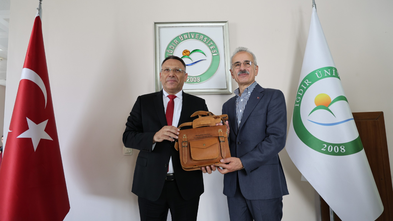 Bakan Uraloğlu’ndan Rektör Gürel’e Ziyaret