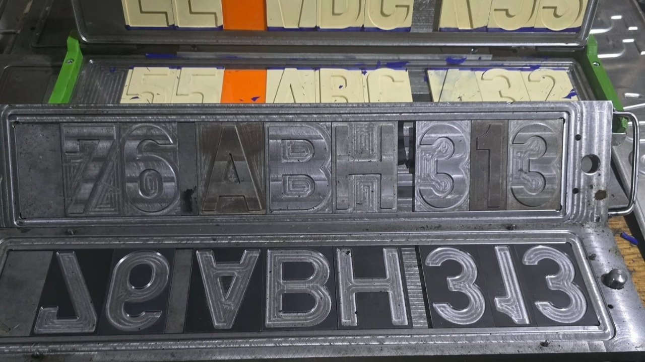 Başkan Sinay: “ Iğdır&#039;da 30 Yıllık Plaka Kalıplarını Değiştirdik”