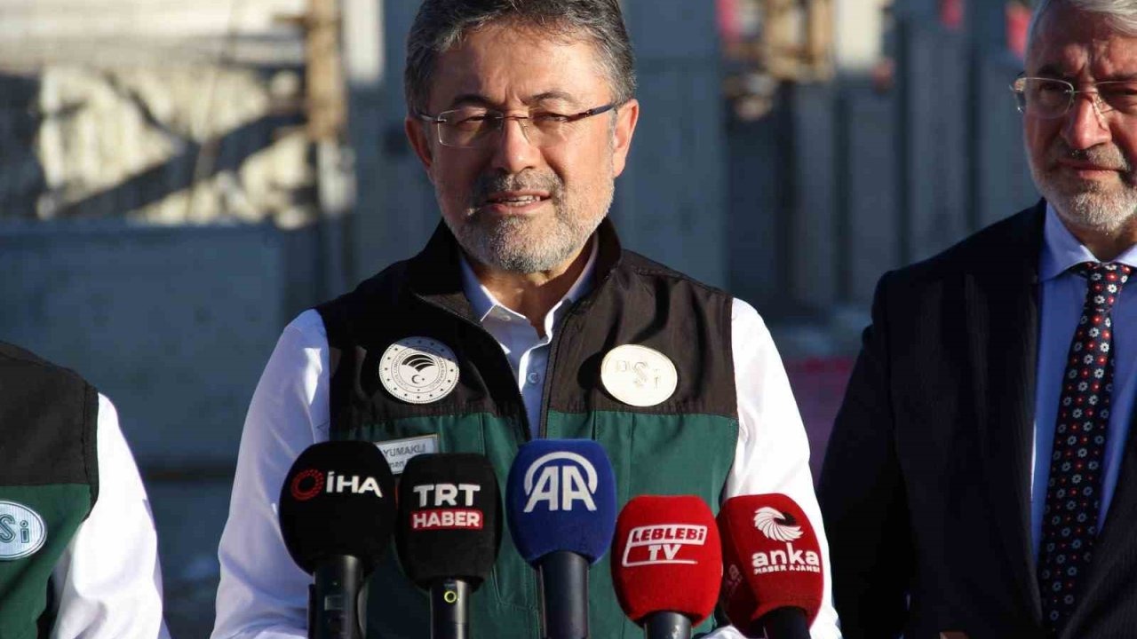 Bakan Yumaklı: Türkiye'yi Su Fakiri Olma Tehlikesi Bekliyor