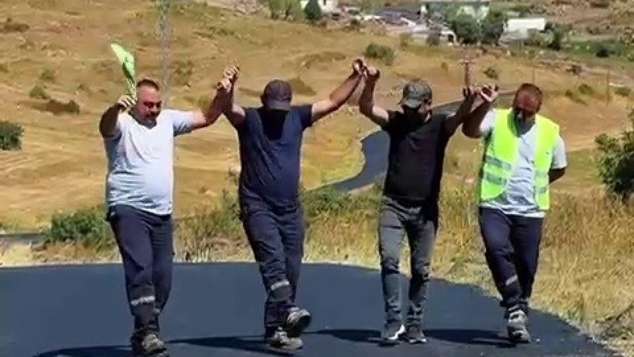 Ardahan İl Özel İdaresi&#039;nin &quot;Halaylı&quot; Asfalt Çalışması Gündem Oldu