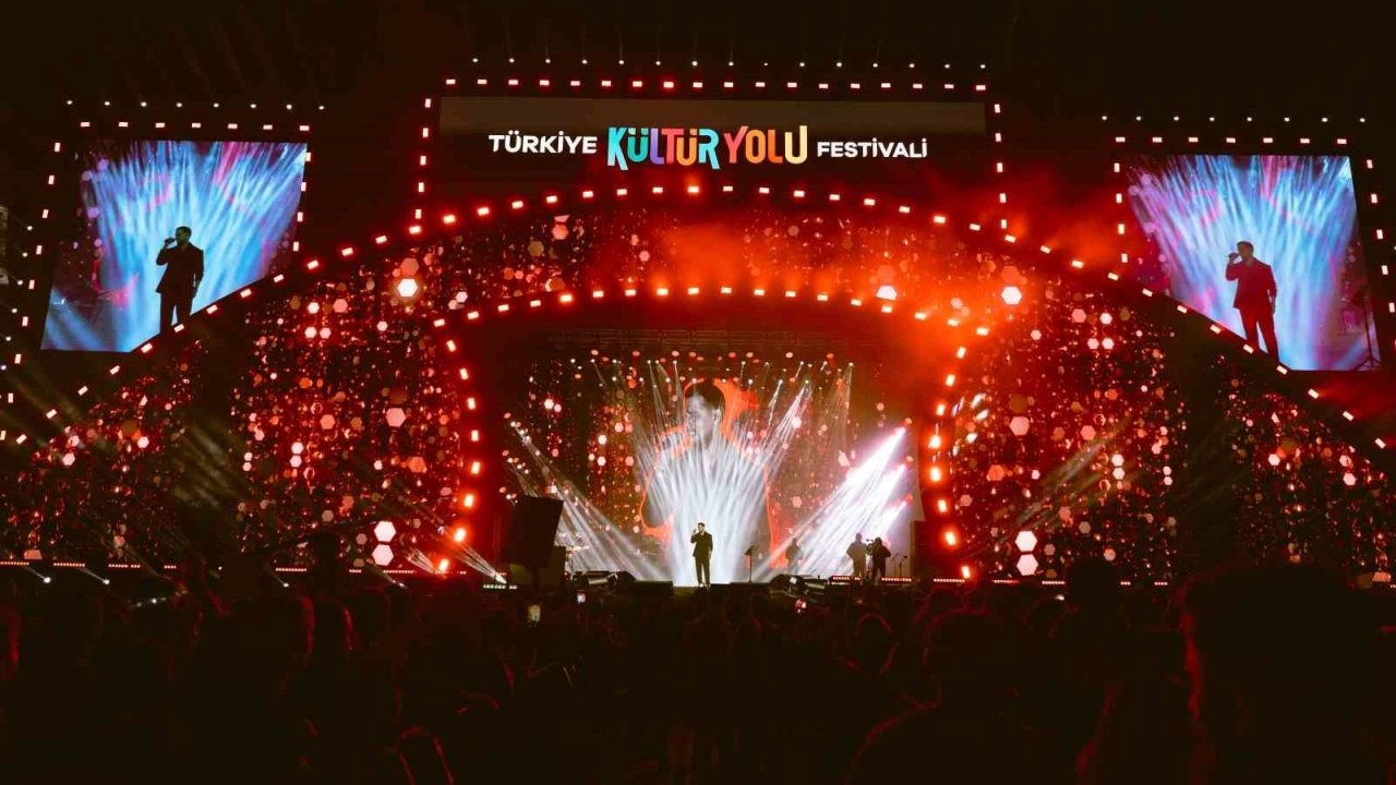 Erzurum Siyam ile eğlendi