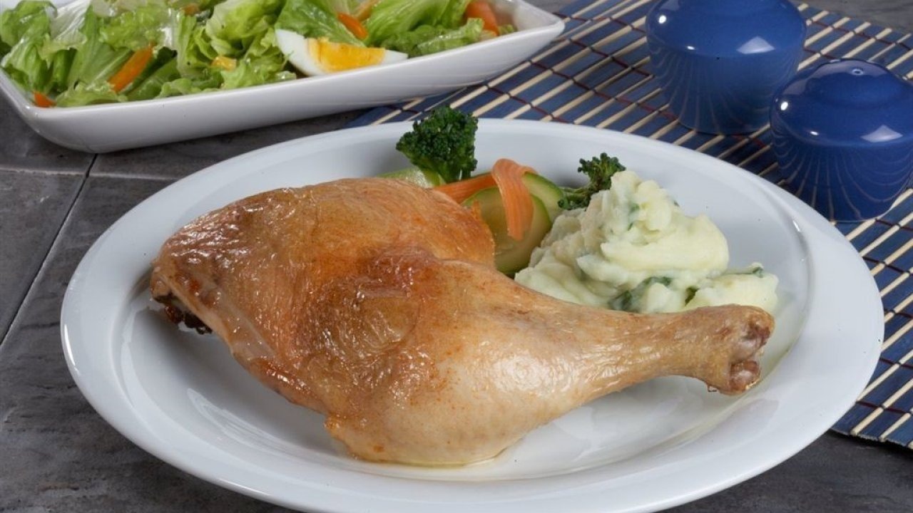 Türkiye&#039;nin Tavuk Eti Üretimi ve Tüketimi Artıyor