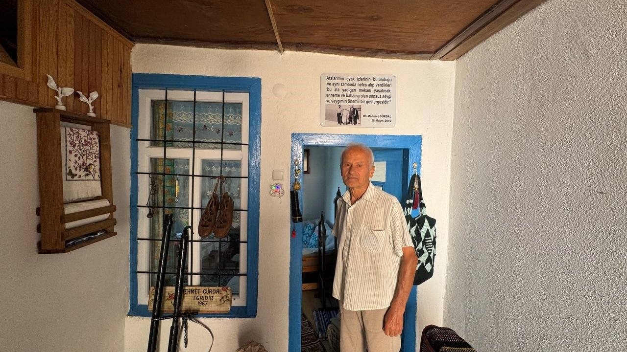 Emekli Akademisyenden Anlamlı Vasiyet: 300 Yıllık Evini Müzeye Çevirdi