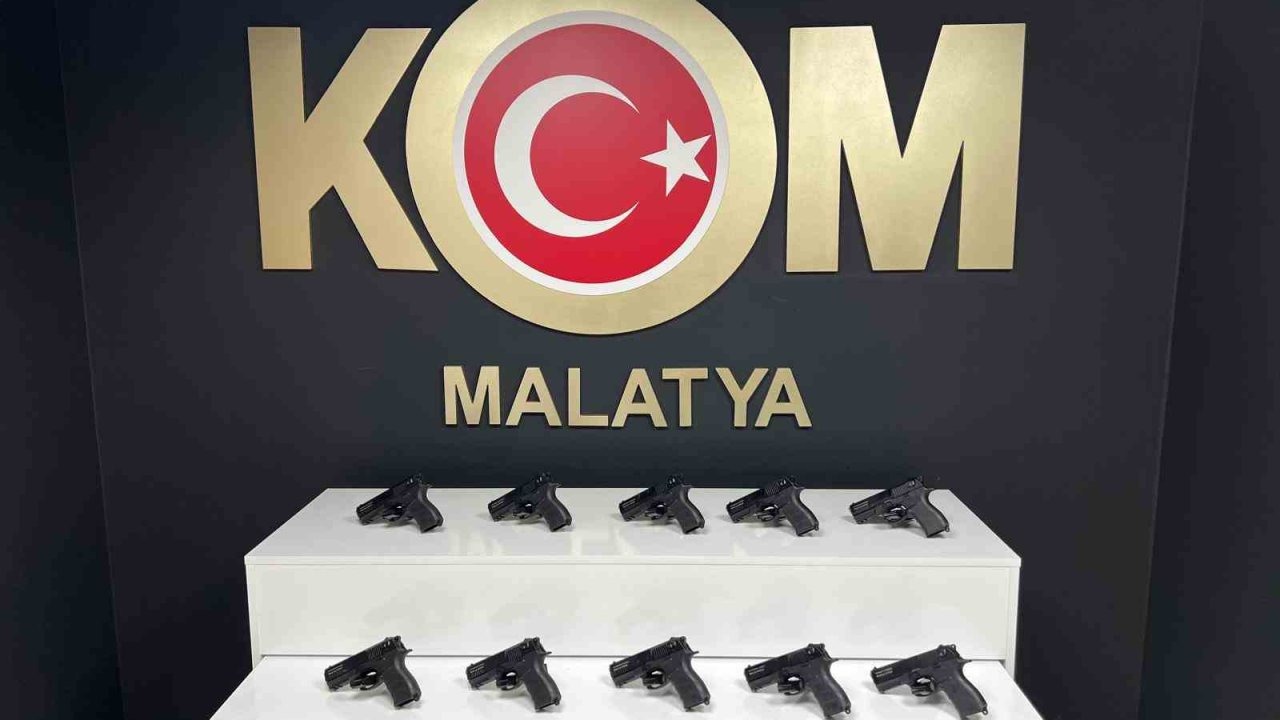 Yolcu otobüsünde 10 ruhsatsız tabanca ele geçirildi