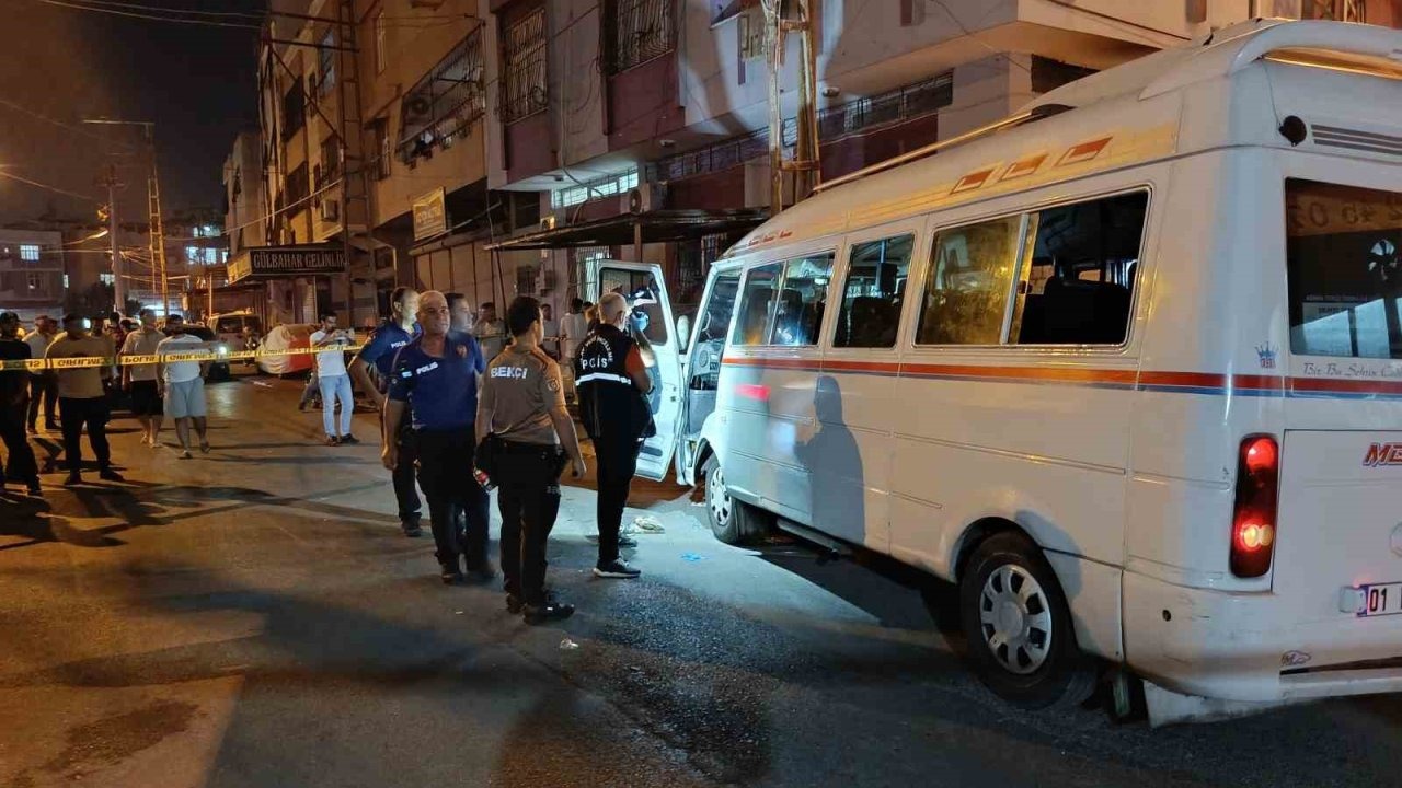 Adana'da Dolmuş Sürücüsü Silahlı Saldırıda Hayatını Kaybetti