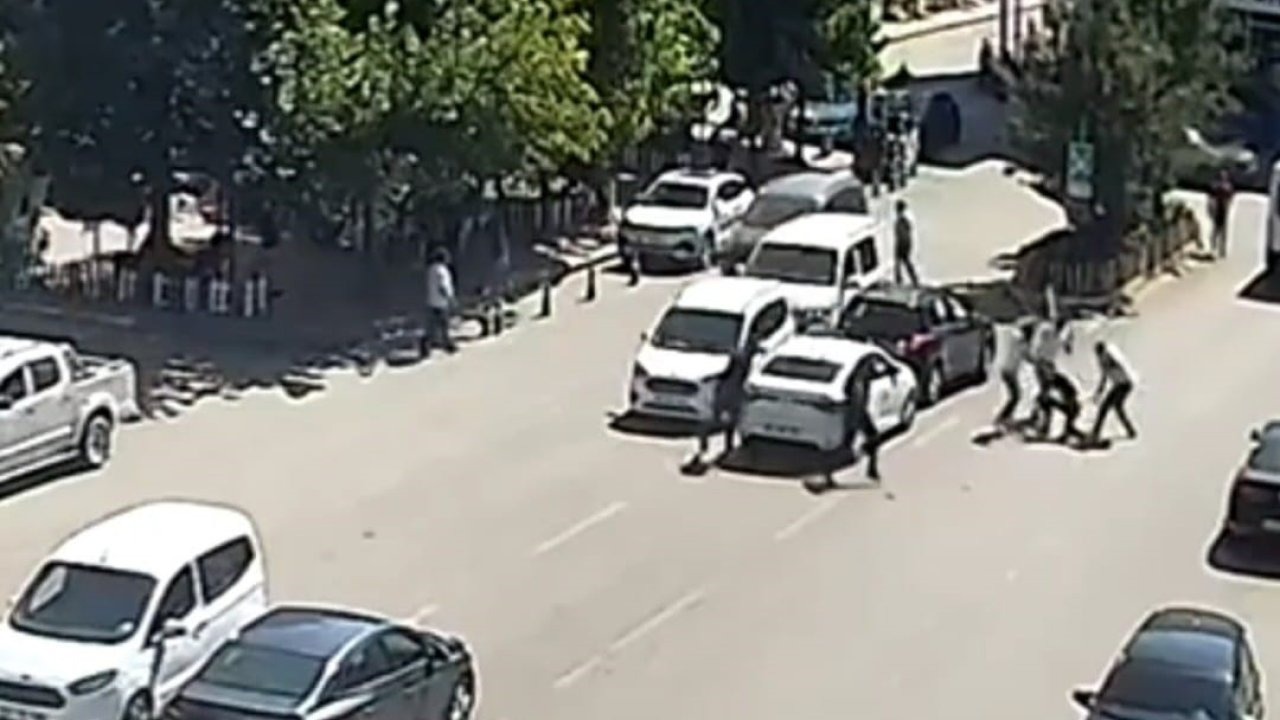 Ev Sahibi-Kiracı Kavgası Hastanede Bitti: Sopalı Saldırı Kamerada