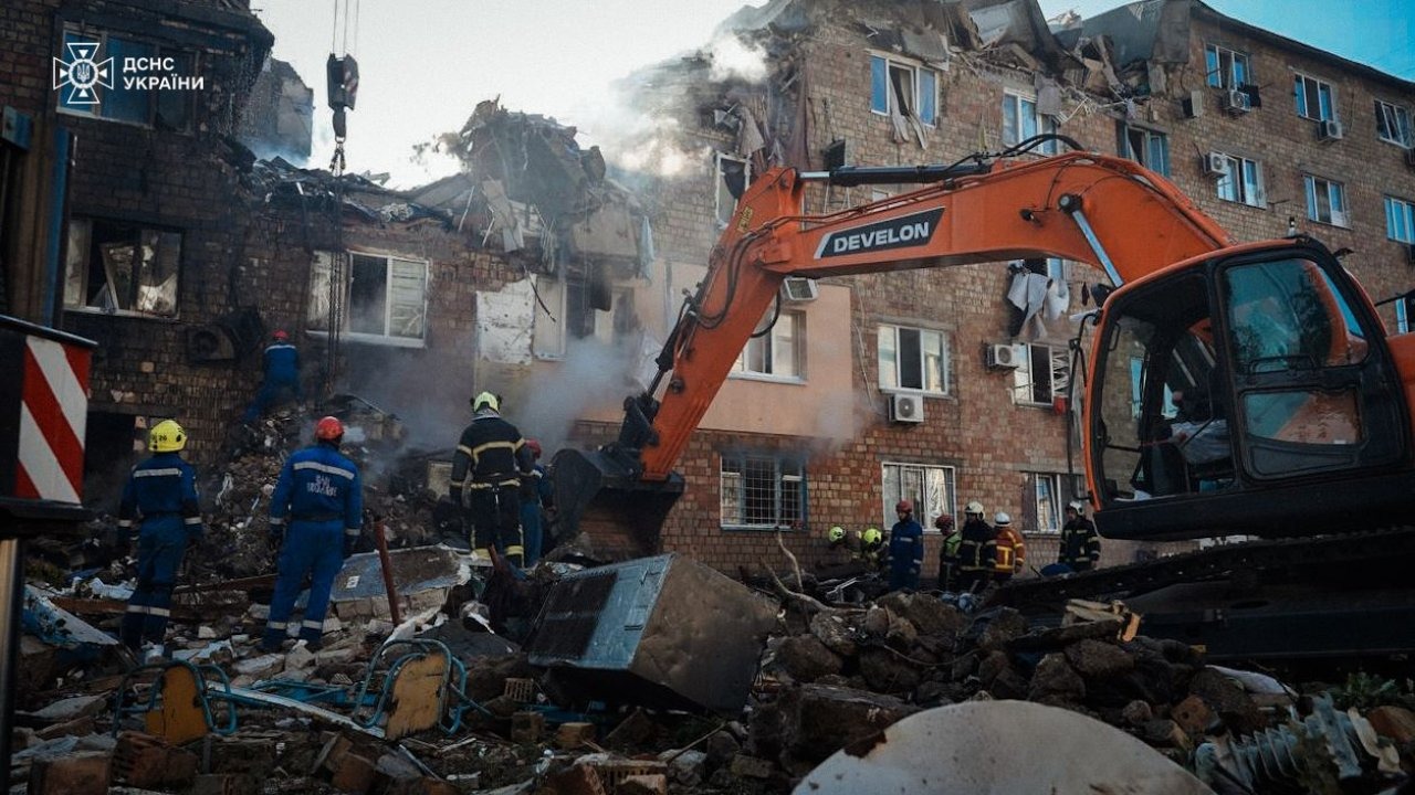 Rusya, Kiev'i Füzeler ve İHA'larla Vurdu: En Az 10 Kişi Hayatını Kaybetti