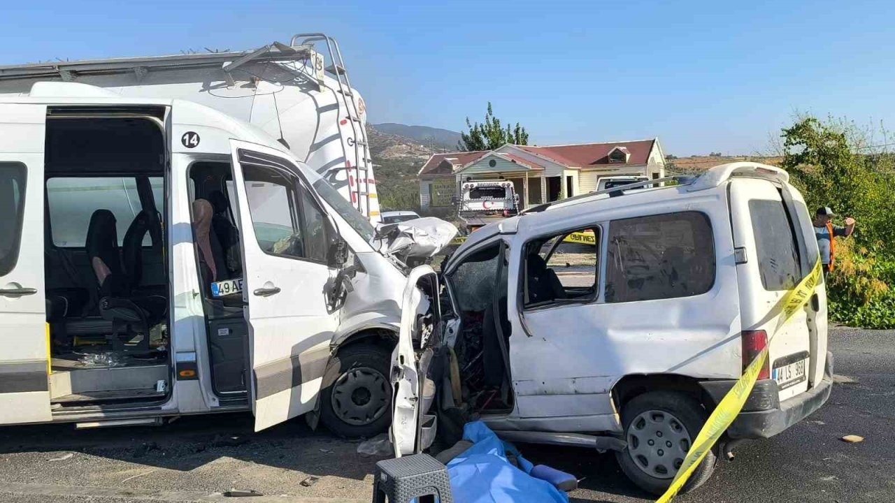 İzmir’de feci kaza: 1 ölü, 13 yaralı