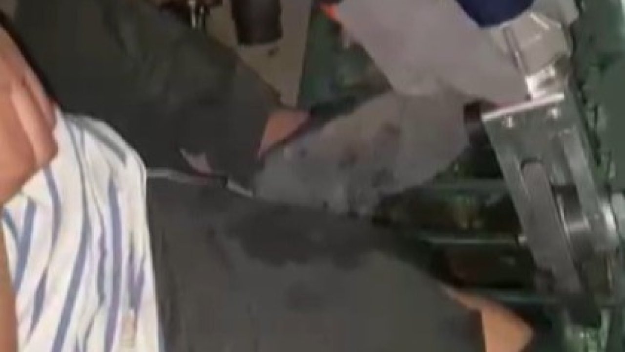 Kahramanmaraş&#039;ta Ayağı Mazgala Sıkışan Çocuk Kurtarıldı