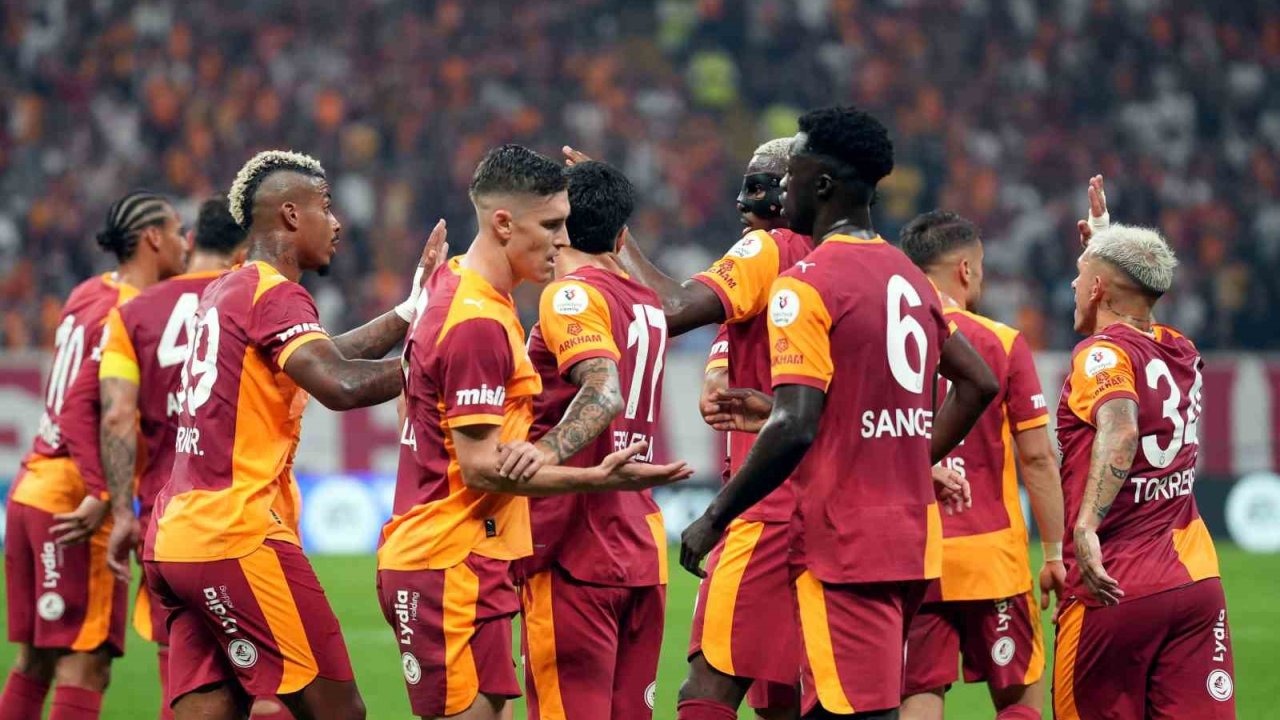 Galatasaray&#039;ın Galibiyet Serisi 15 Maça Çıktı