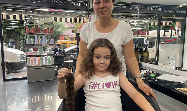 8 Yaşındaki Asel&#039;den Örnek Davranış: 5 Yıllık Saçlarını Kanser Hastaları İçin Bağışladı