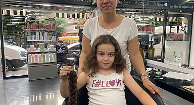 8 Yaşındaki Asel'den Örnek Davranış: 5 Yıllık Saçlarını Kanser Hastaları İçin Bağışladı