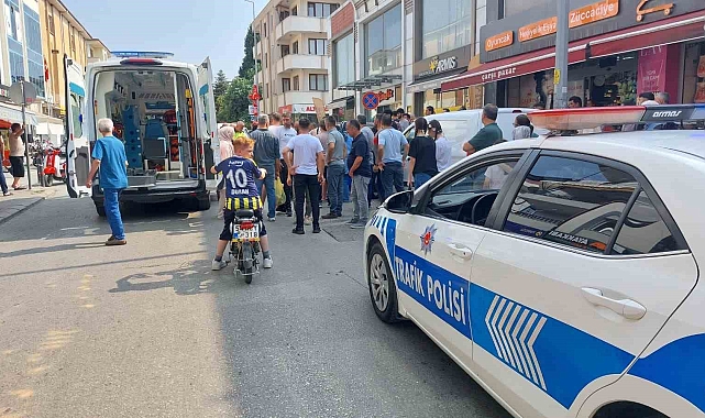 Akyazı&#039;da Çarptığı Kadını Yaralayan Sürücüyü Başka Bir Kadın Takip Ederek Yakalattı