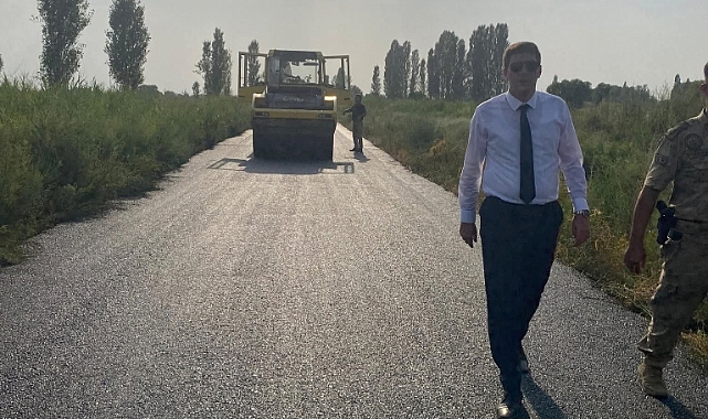 Aşağı Alican Köyü&#039;nde Sıcak Asfalt Çalışmaları Devam Ediyor