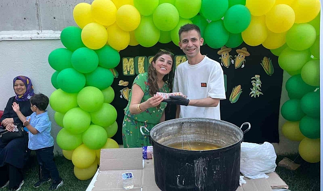 &quot;Çılgın Mısırcı&quot;dan Özel Öğrencilere Anlamlı İkram