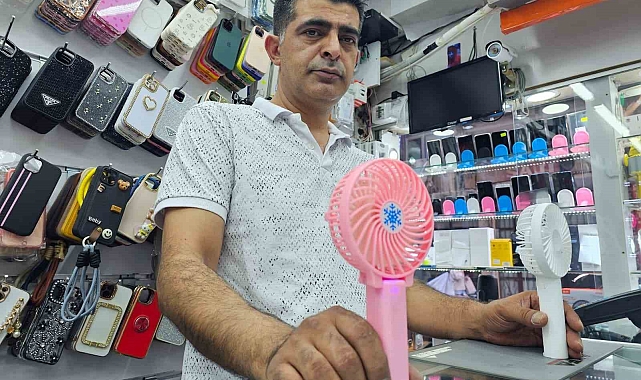 Elazığ&#039;da Sıcaklarla Mücadele: Taşınabilir Vantilatörlere Yoğun İlgi