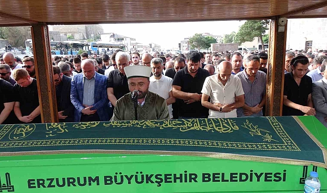 Erzurum, İki Sevilen İsme Veda Etti