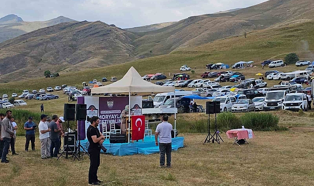 Erzurum Mor Yayla Festivali&#039;nde Coşku Dorukta