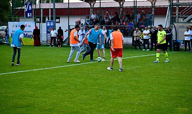 Erzurum Valisi ve Protokol Üyeleri, Özel Gereksinimli Bireylerle Sahada Buluştu