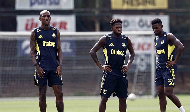 Fenerbahçe, Şampiyonlar Ligi İçin Feyenoord Maçına Hazırlanıyor