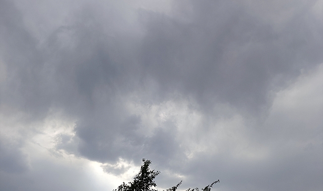 Iğdır Güne Bulutlu ve Yağışlı Hava ile Başladı