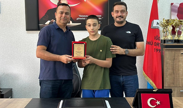 İnönü Ortaokulu&#039;ndan Büyük Başarı: 2025 LGS Iğdır İl Birincisi Emir Kaan Soylu!