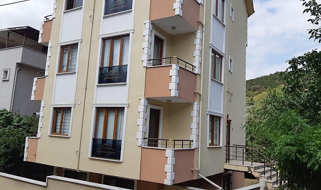 Kocaeli'de Sağlık Çalışanı Evinde Ölü Bulundu