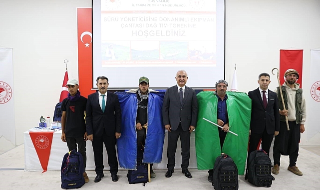 Muş&#039;ta Çobanlara Donanımlı Ekipman Çantası Desteği: 400 Sürü Yöneticisine Proje Kapsamında Destek Verildi