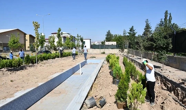 Patnos&#039;ta Çevre Düzenleme Çalışmaları Devam Ediyor